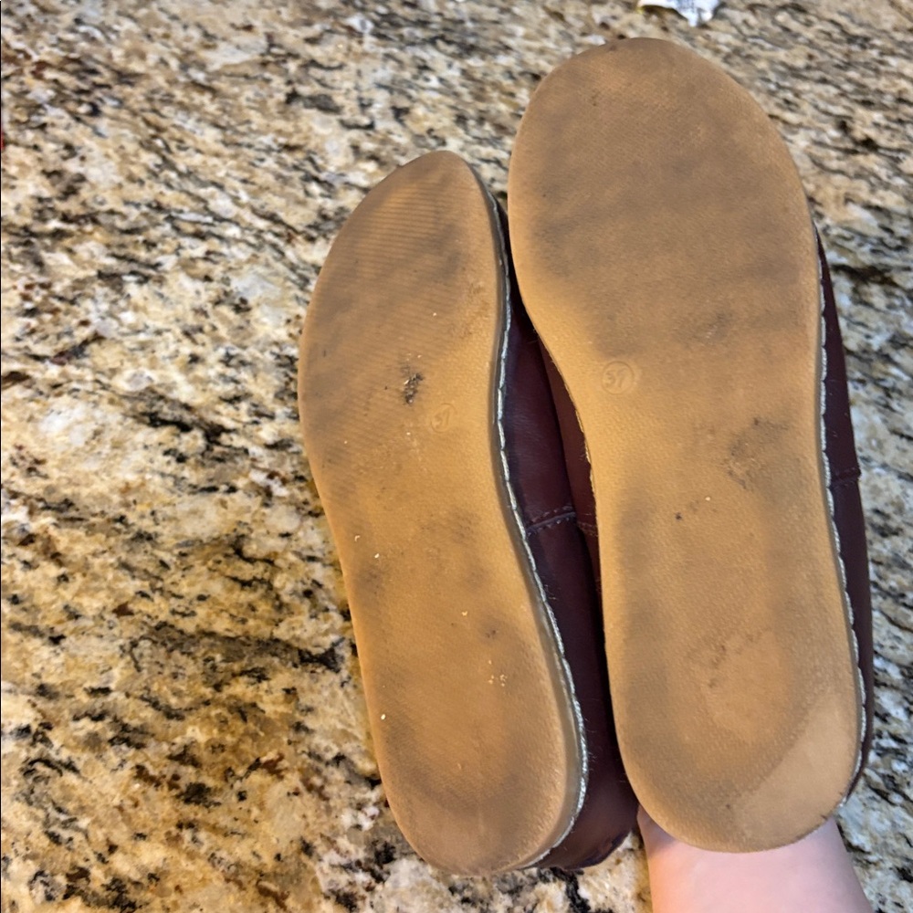 CHARIX Women's Burgundy Slip-On Loafers - Picture 6 of 6